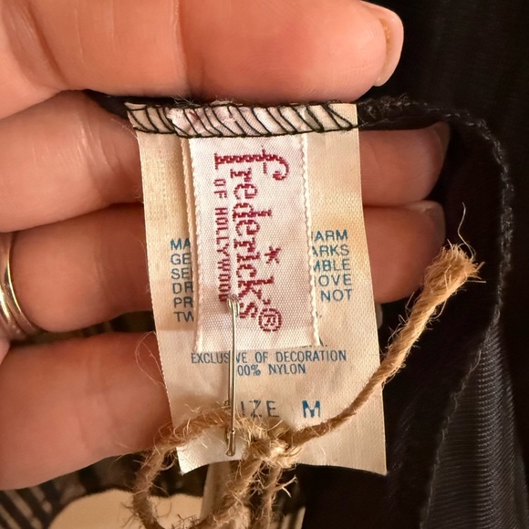 Frederick's of Hollywood Black Sheer Short Robe Med. - Picture 4 of 5